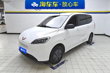 五菱宏光新能源 2025款 增程版 50km 舒适型 7座