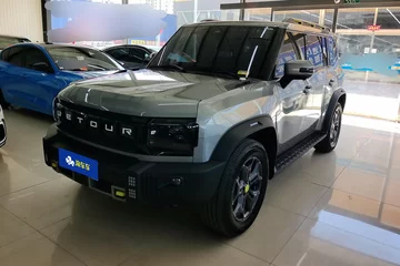 2023款 2.0T 双离合四驱穿越PRO