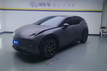 2025款 560km 后驱魔方版 4座